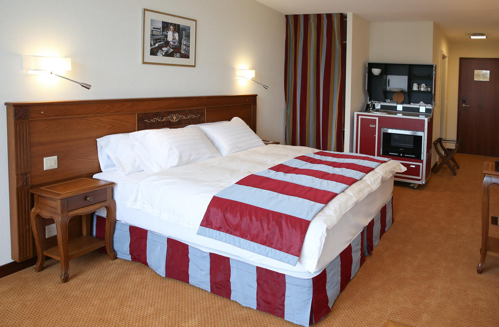 Hotel Des Inventions Ecublens  Eksteriør billede
